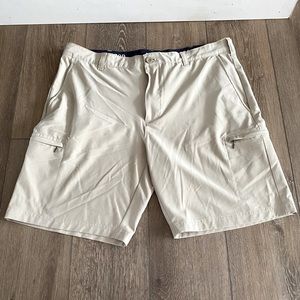 Izod Men’s Golf Shorts Size 38-NWOT